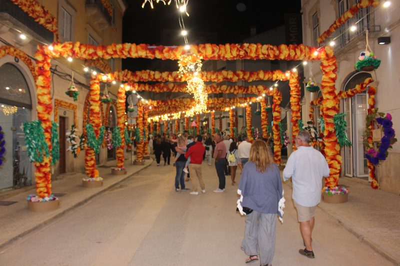 TOMAR Festa Dos Tabuleiros Reveja Mais Imagens Das Ruas Populares