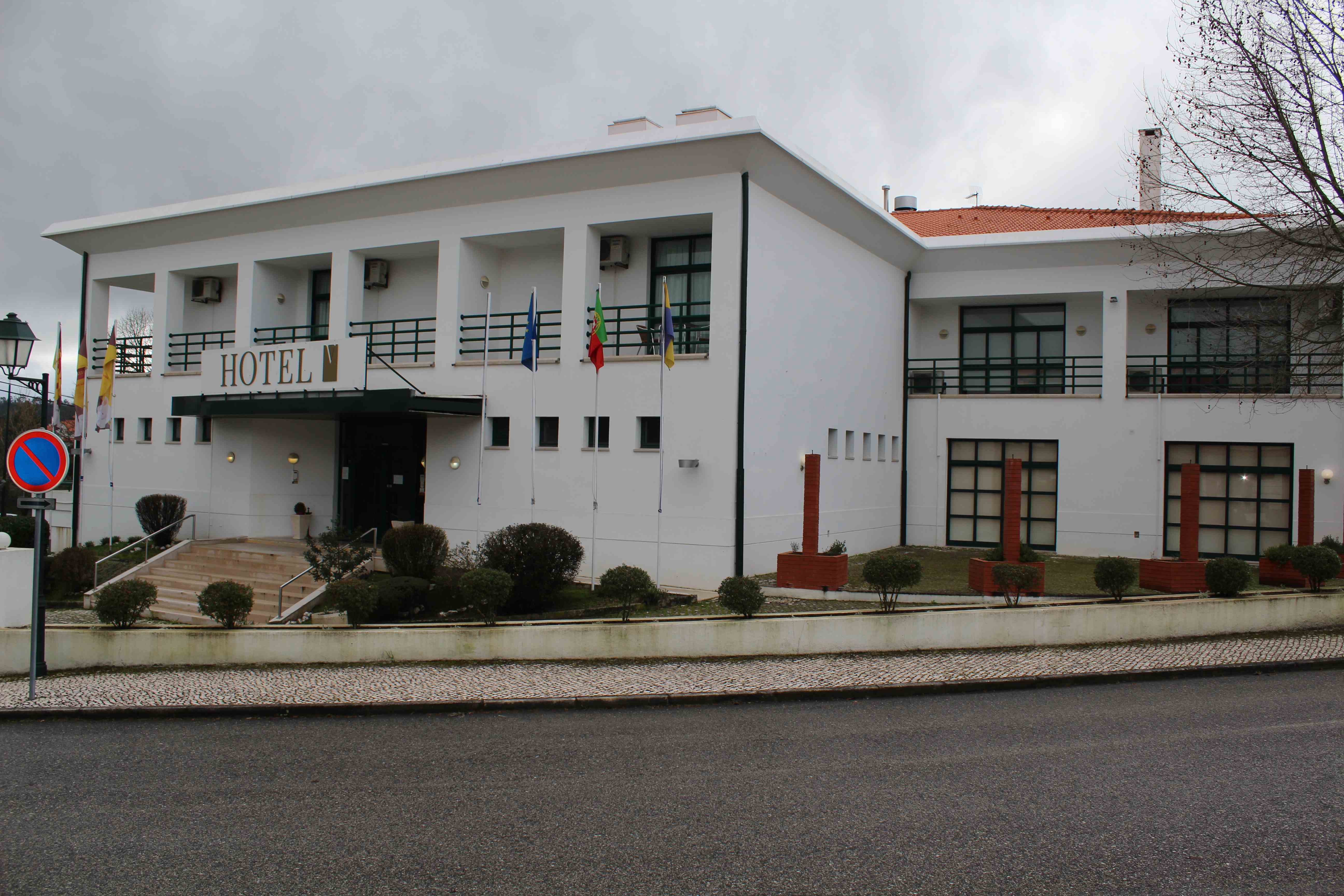 VILA DE REI – Edifício do Hotel Vila de Rei*** para venda 